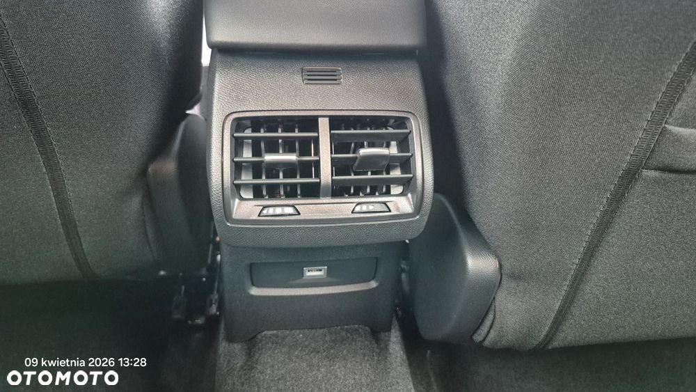 Citroën C4 1.2 mHEV Max eDCT6 - 17