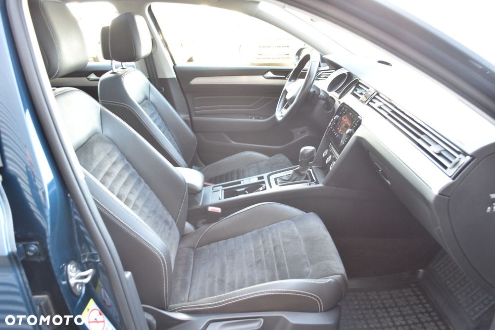 Volkswagen Passat 2.0 TDI Bi-Turbo BMT 4Mot Highline DSG - 35