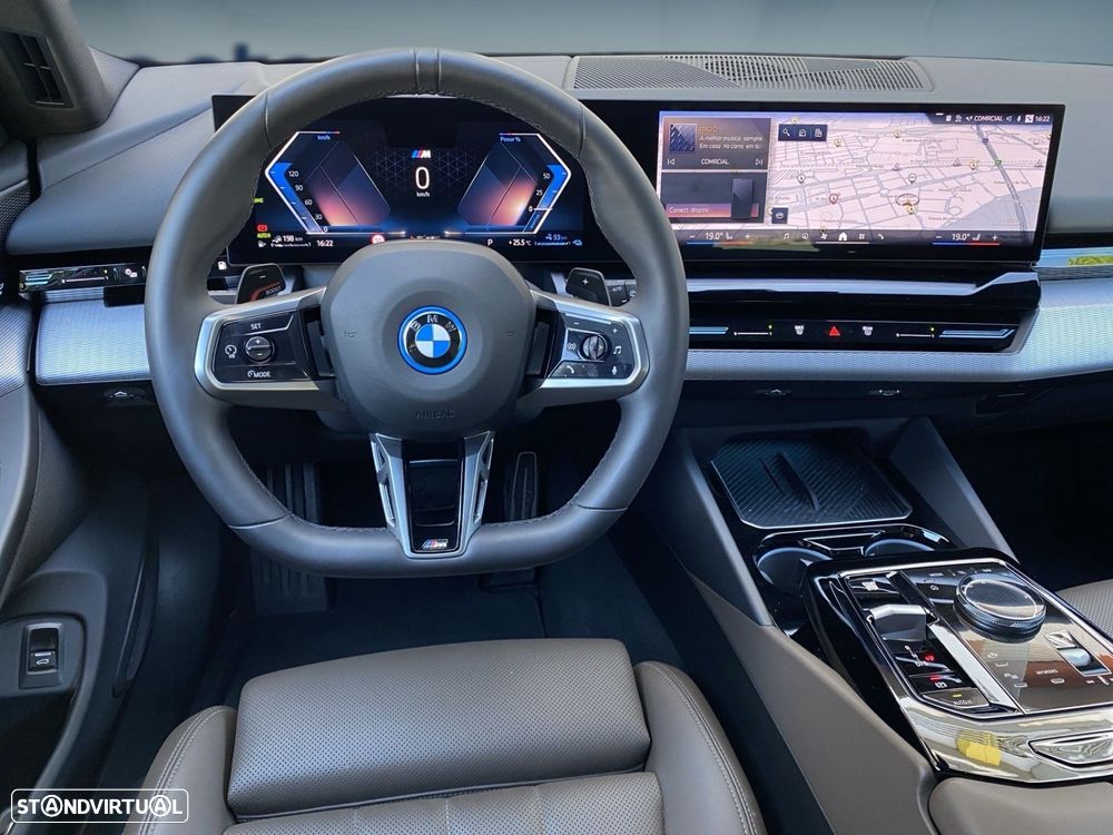 BMW 530 e Pack Desportivo M - 6