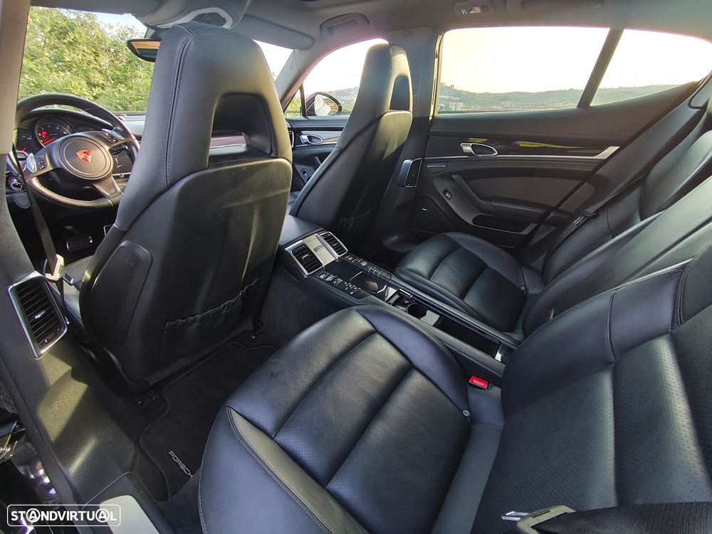 Porsche Panamera 4 PDK Edition - 5
