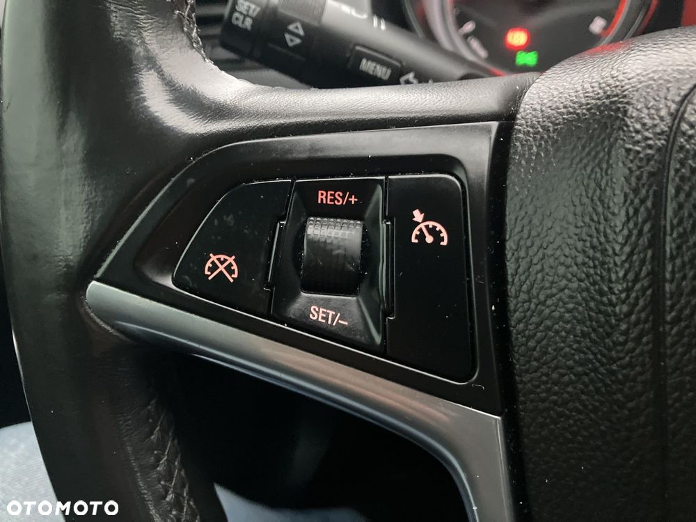 Opel Insignia 1.8 Cosmo - 18