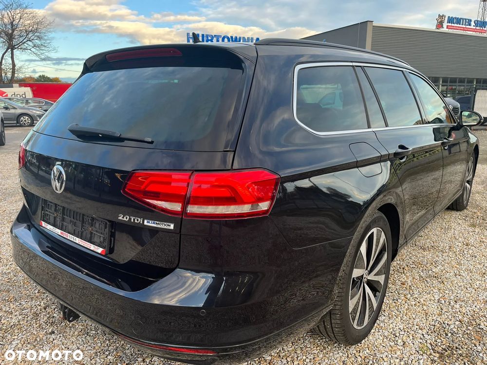 Volkswagen Passat - 4