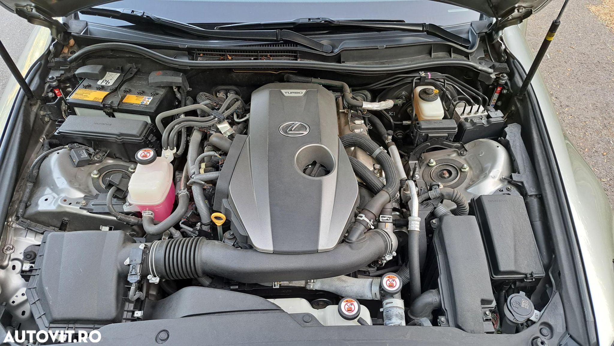 Lexus Seria IS 200t Executive - 4