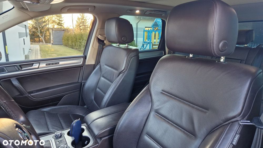 Volkswagen Touareg - 12