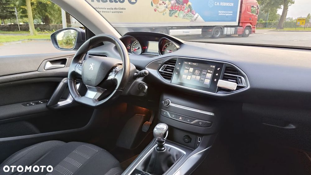 Peugeot 308 130 e-THP Stop & Start Allure - 29