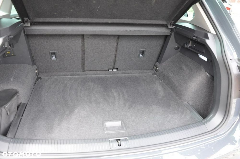 Volkswagen Tiguan 2.0 TDI SCR Elegance DSG - 32