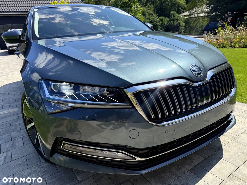 Skoda Superb 2.0 TDI SCR 4x4 Sportline DSG - 21