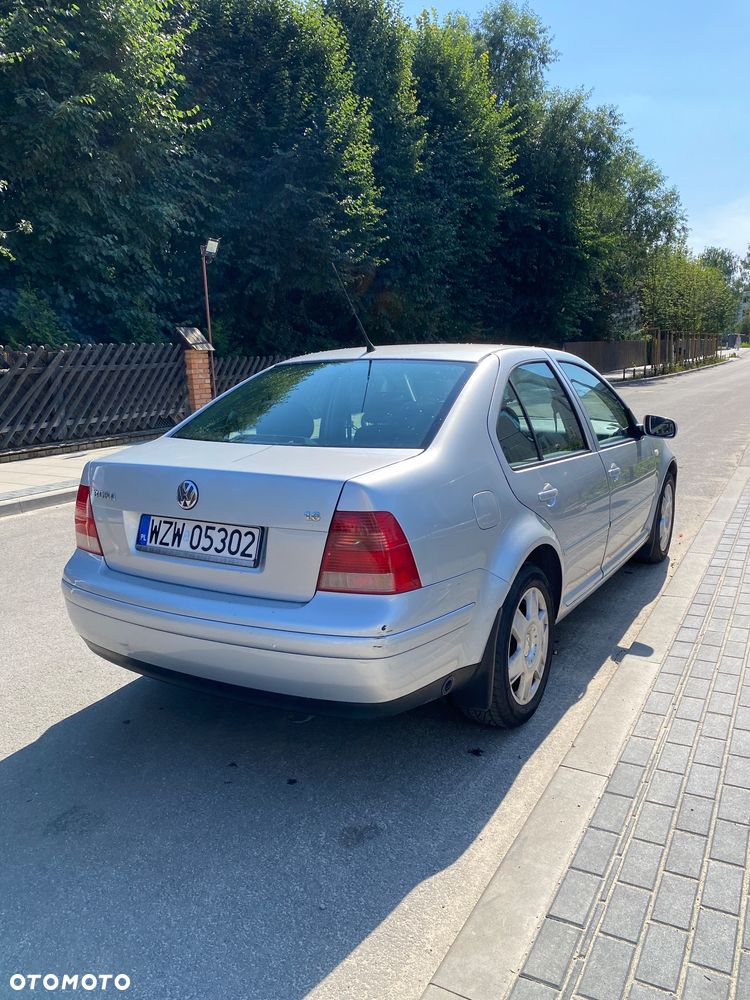 Volkswagen Bora 1.6 Basis - 7