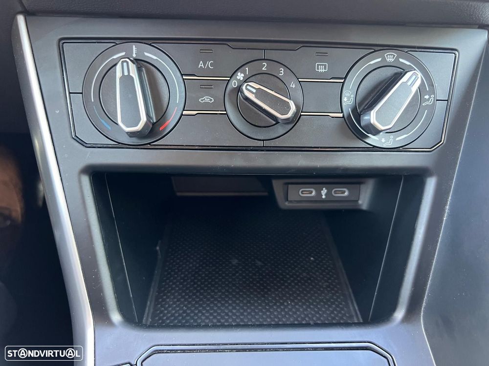 VW Polo 1.0 TSI Urban DSG - 18