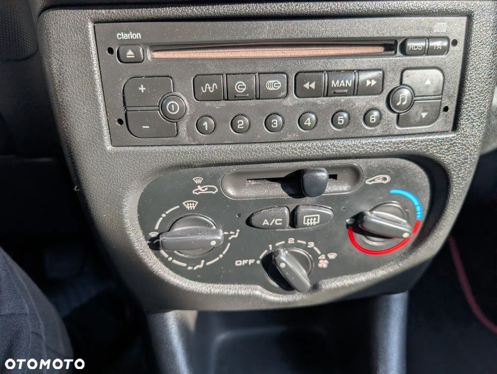 Peugeot 206 plus - 17