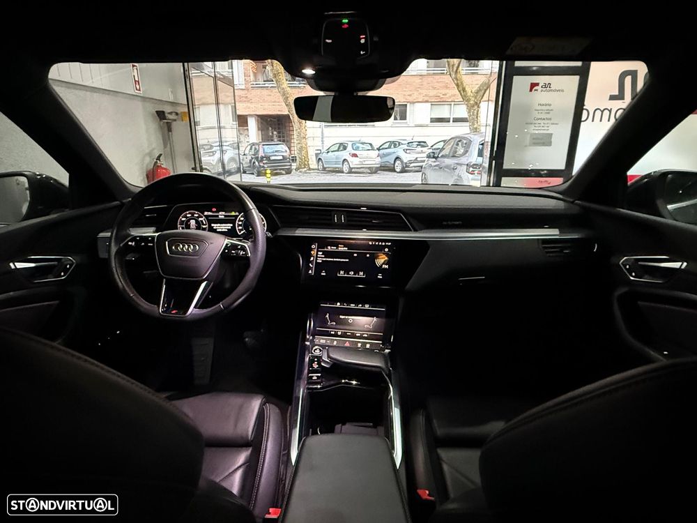 Audi e-tron 55 quattro S line - 24