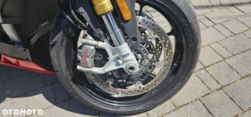 Aprilia Tuono - 10