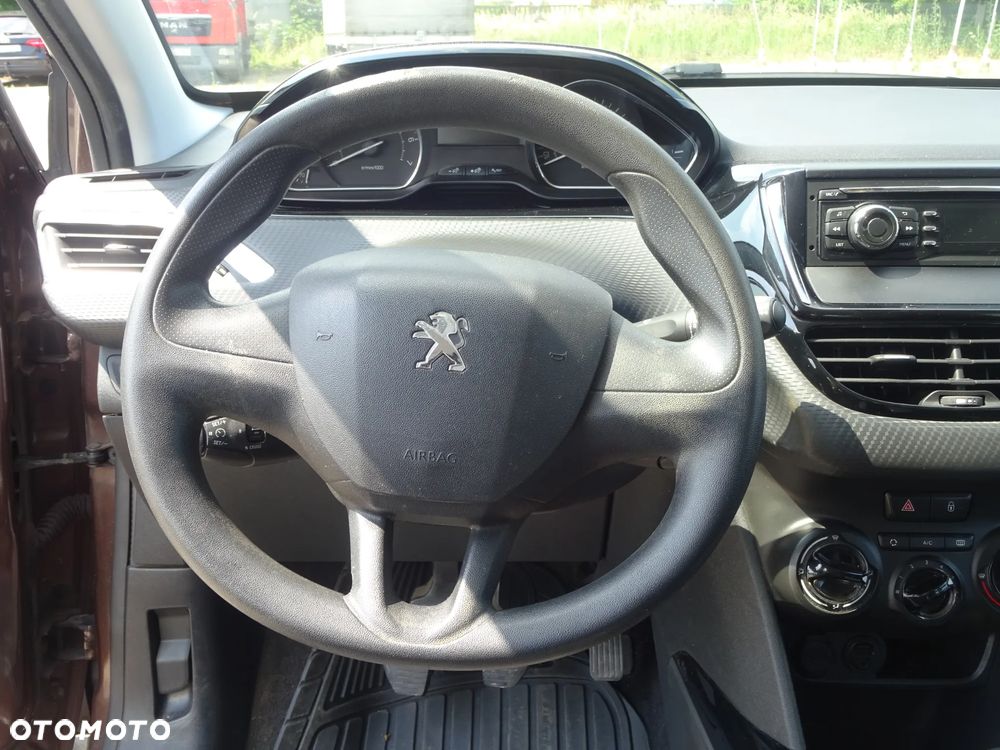 Peugeot 2008 1.2 Pure Tech Active EU6 - 22