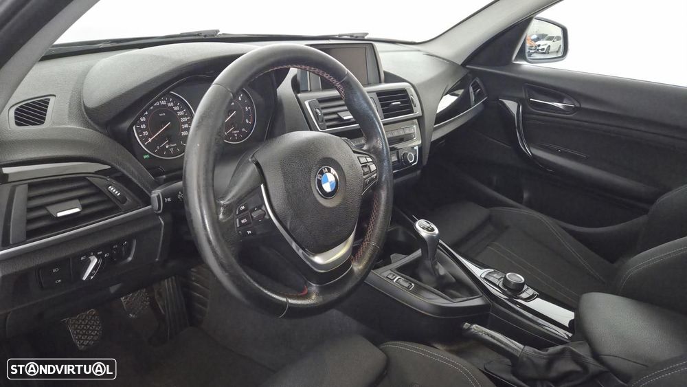 BMW 116 d Line Sport - 13
