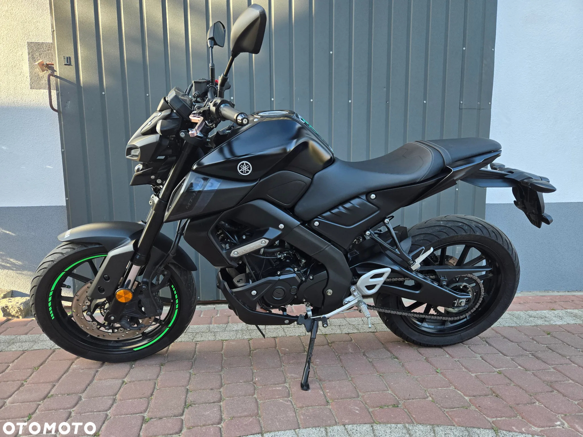 Yamaha MT - 12