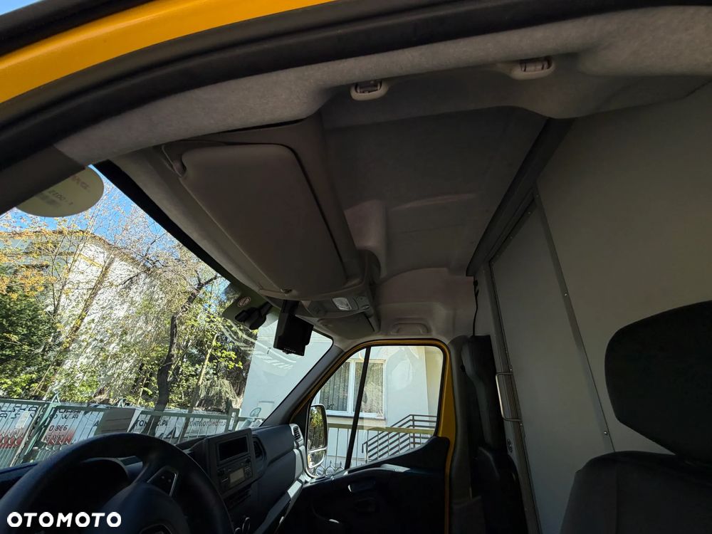 Renault e-Master - 15