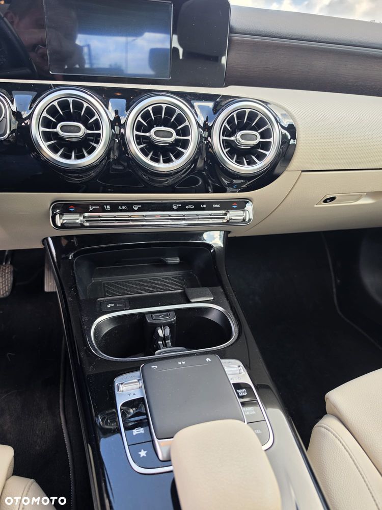 Mercedes-Benz Klasa A 220 7G-DCT Style - 16