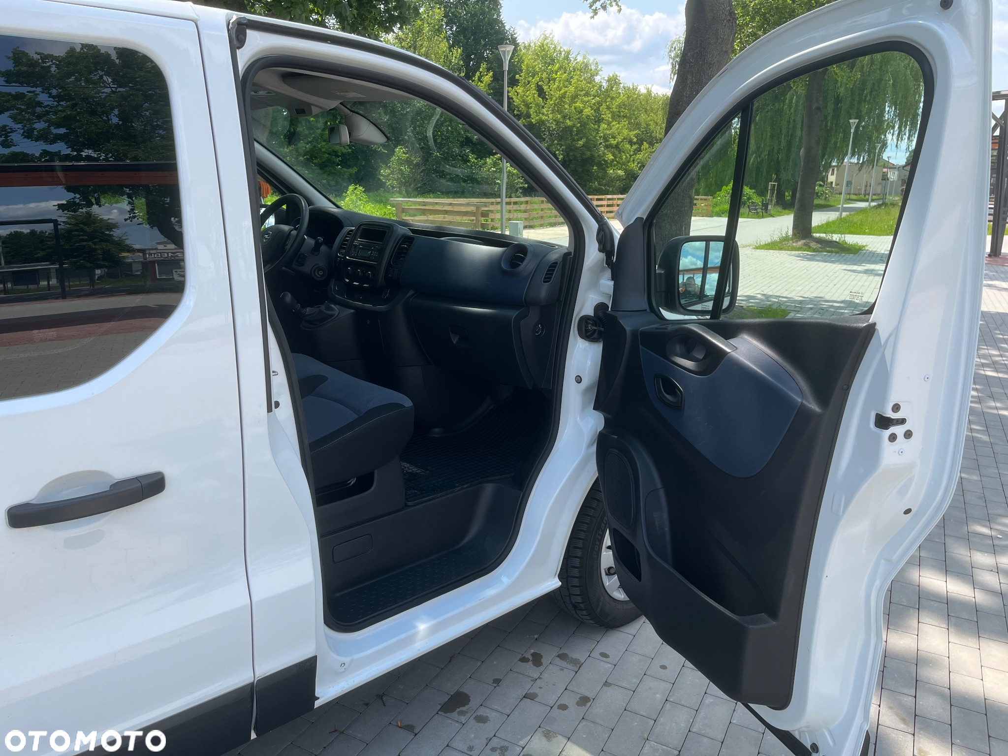 Opel Vivaro - 17