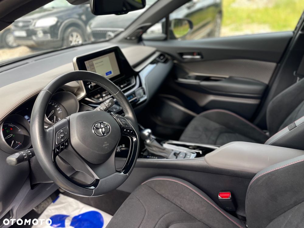 Toyota C-HR 1.8 Hybrid Prestige - 11