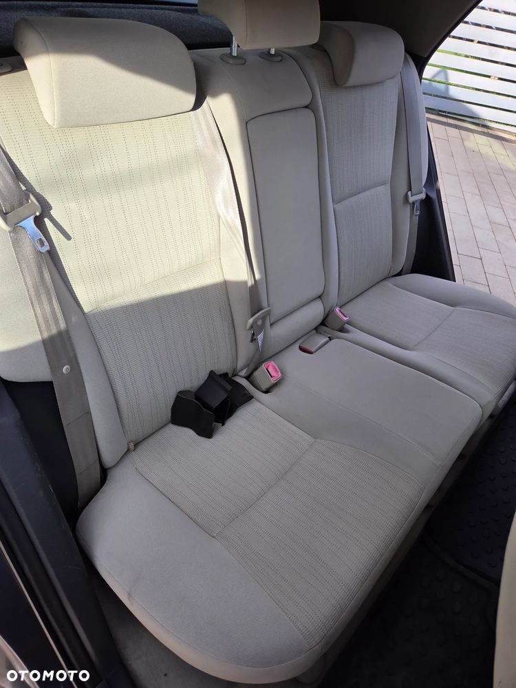 Toyota Auris 2.0 D-4D Sol - 18