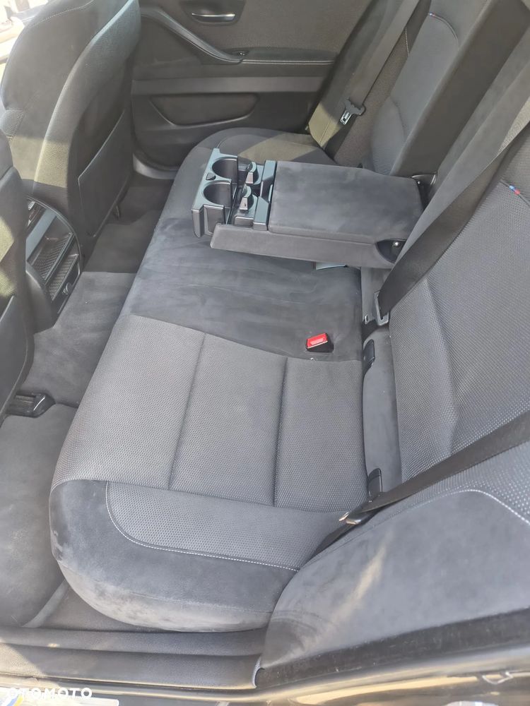 BMW Seria 5 520d M Sport - 24