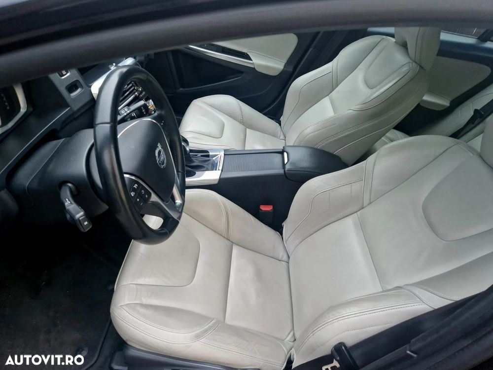 Volvo V60 - 4