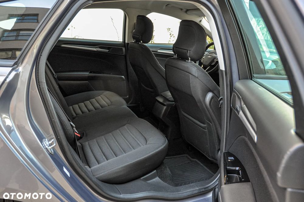 Ford Mondeo - 13