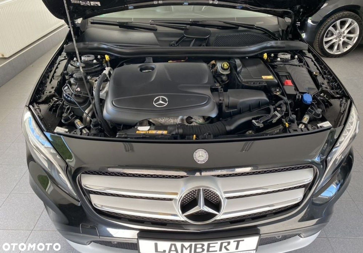 Mercedes-Benz GLA - 17