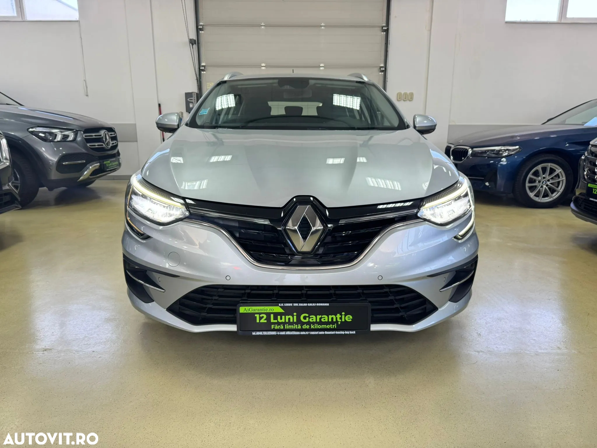 Renault Megane Grandtour E-TECH Plug-in 160 BUSINESS EDITION - 2