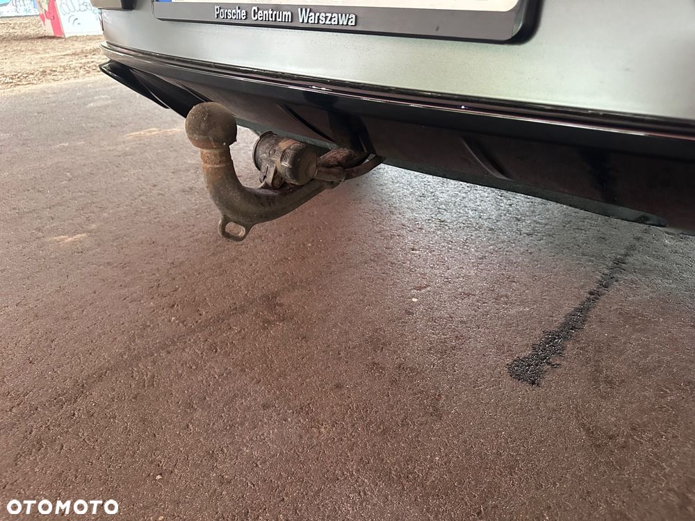 Porsche Macan Turbo PDK - 28