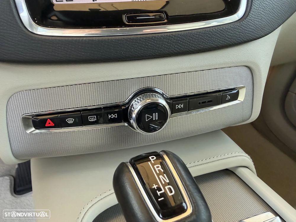 Volvo XC 90 2.0 D4 Inscription - 34