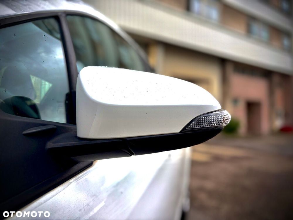 Toyota Yaris - 8