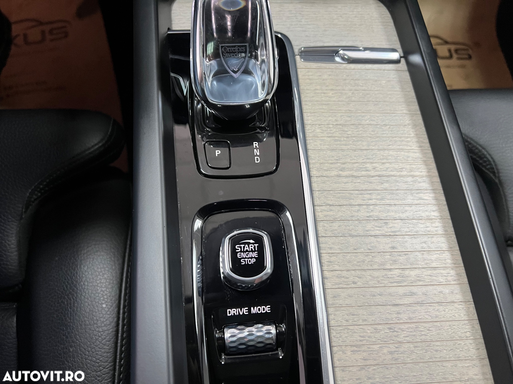 Volvo XC 60 T8 Twin Engine AWD Geartronic Inscription - 31