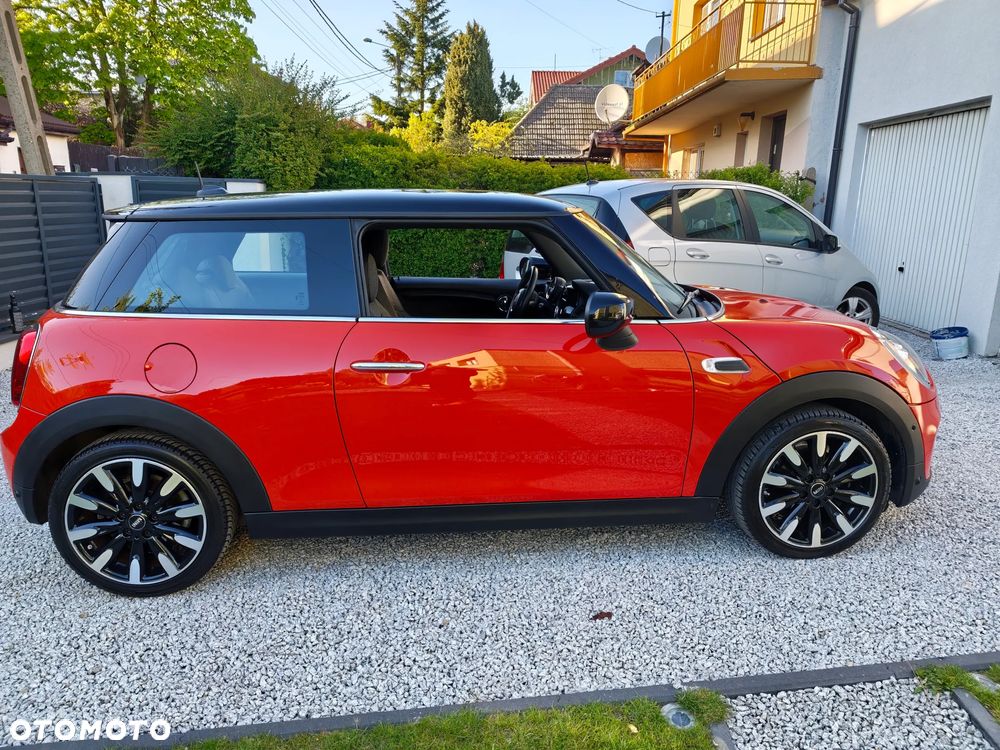 MINI Cooper Essential Trim - 27