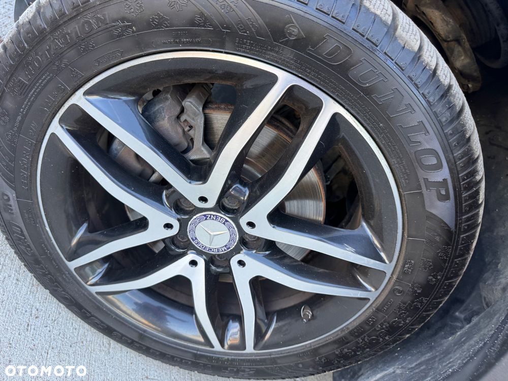 Mercedes-Benz GLA 250 4Matic 7G-DCT AMG Line - 37