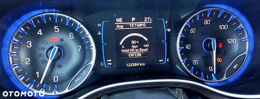 Chrysler Pacifica - 10