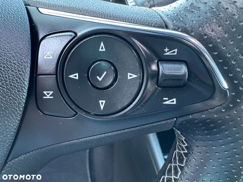 Opel Insignia 2.0 BiTurbo 4x4 Innovation - 32