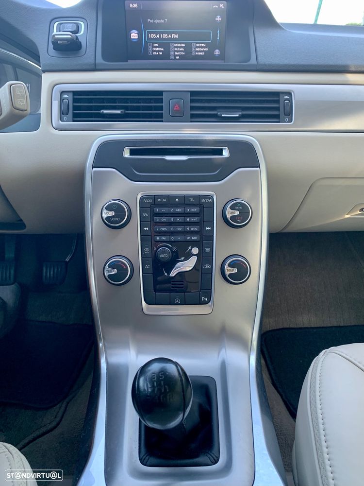 Volvo XC 70 2.0 D4 Momentum Start/Stop - 14