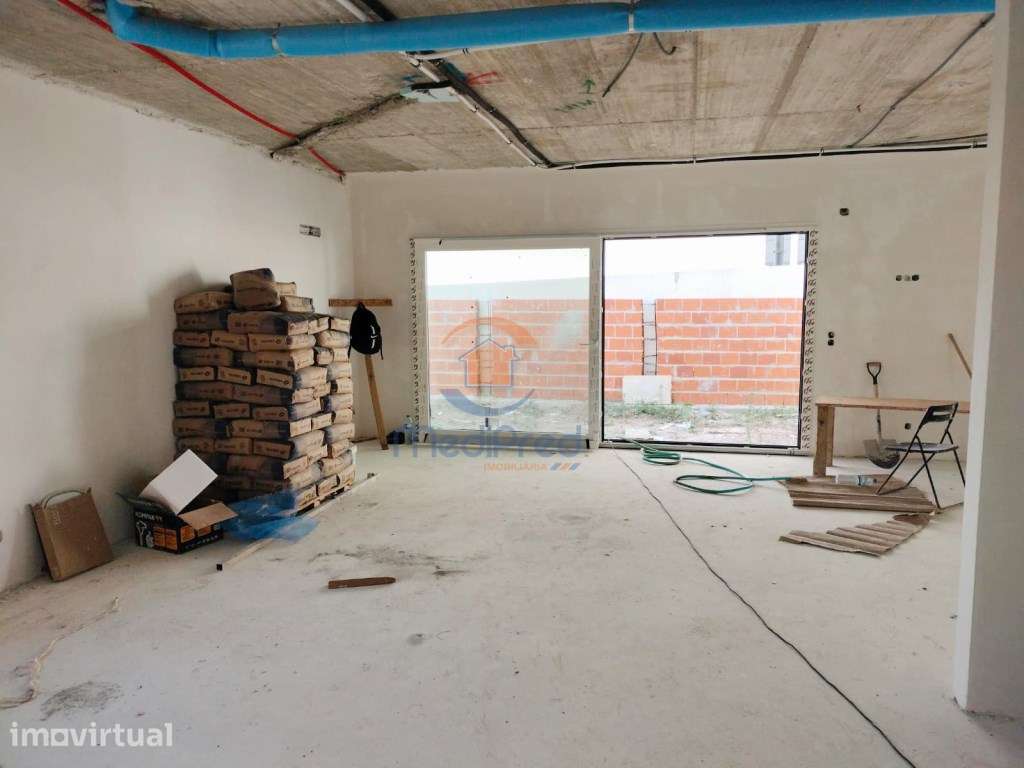 Moradia T4+1 em Construção | Casal de São Sebastião, Odivelas - Grande imagem: 2/41