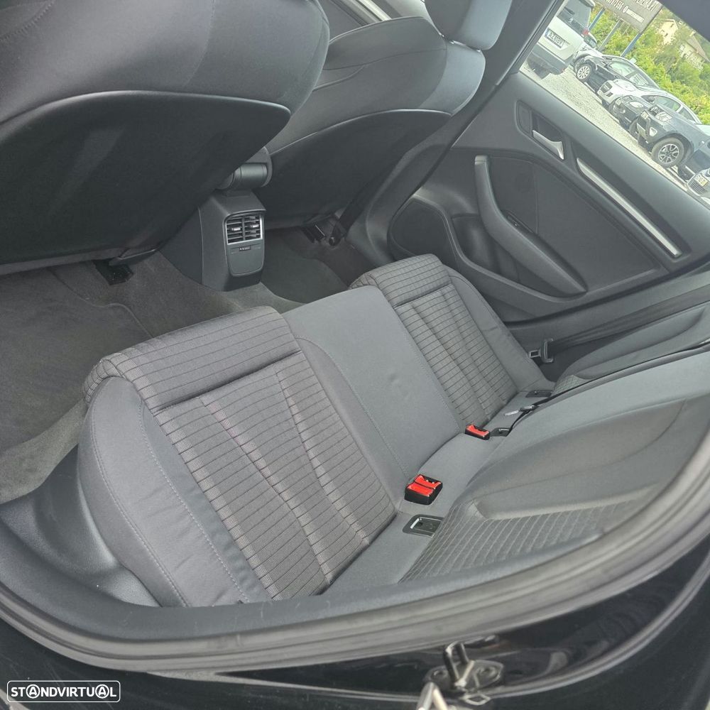Audi A3 Sportback 1.6 TDI S-line - 30