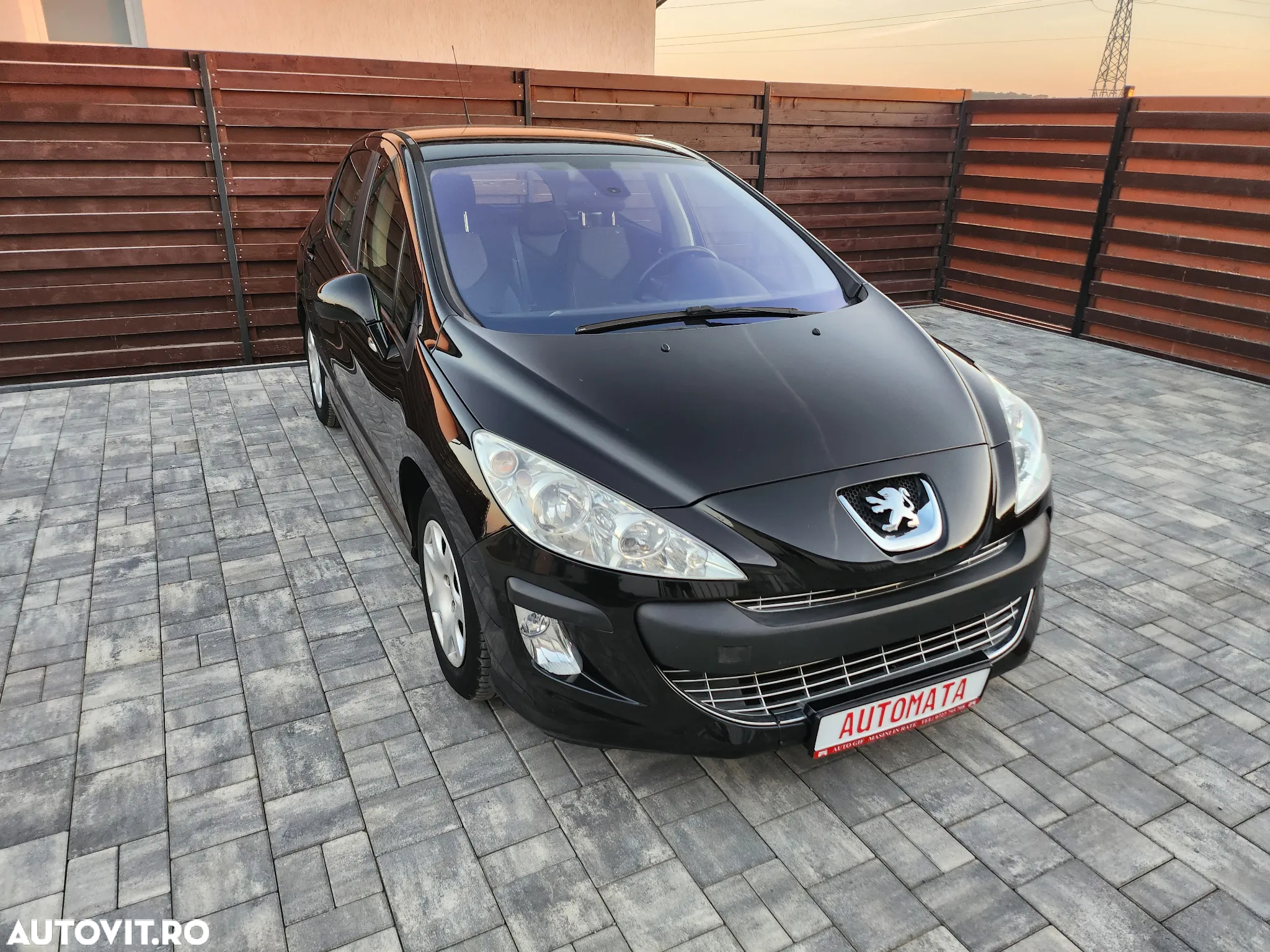 Peugeot 308 1.6E Confort Pack Aut - 13