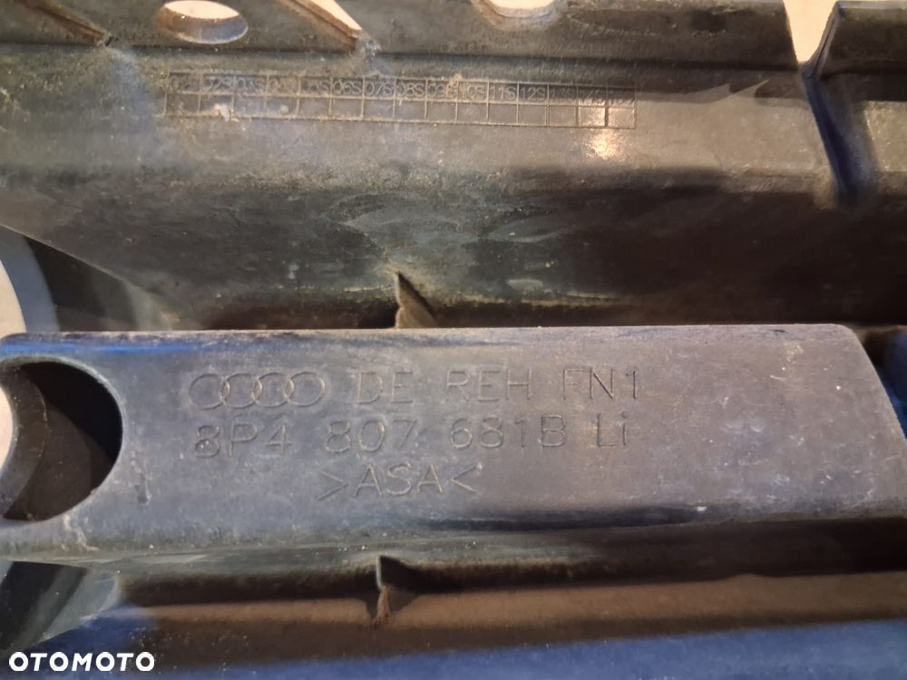 Kratka zderzaka AUDI A3 8P  lewa  8p4807681B  OE - 2