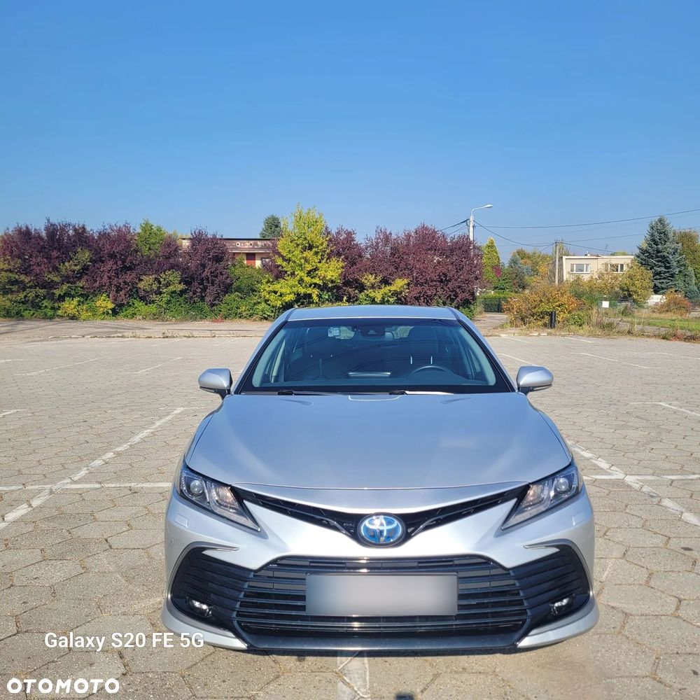 Toyota Camry 2023 photo 2
