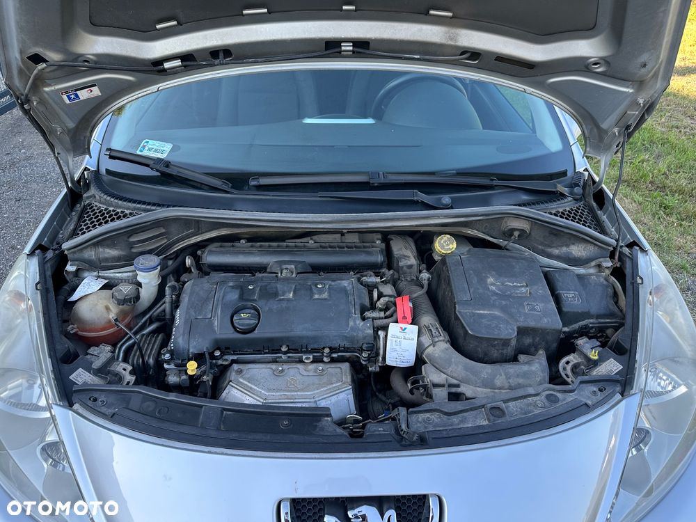 Peugeot 207 1.4 - 10
