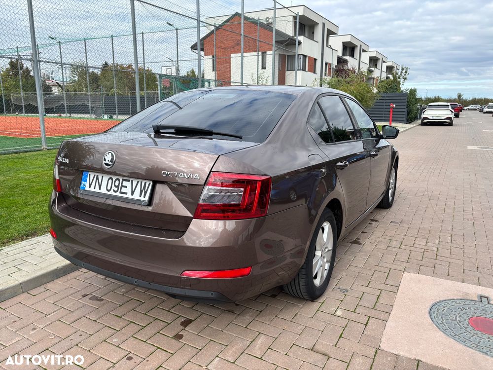 Skoda Octavia 1.6 TDI Style - 4