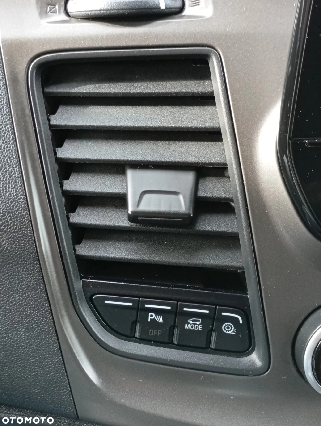 Ford Transit Custom 2.0EB Szafki/Relingi - 30