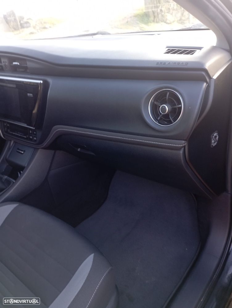 Toyota Auris Touring Sports 1.4 D-4D Comfort+Pack Sport - 14