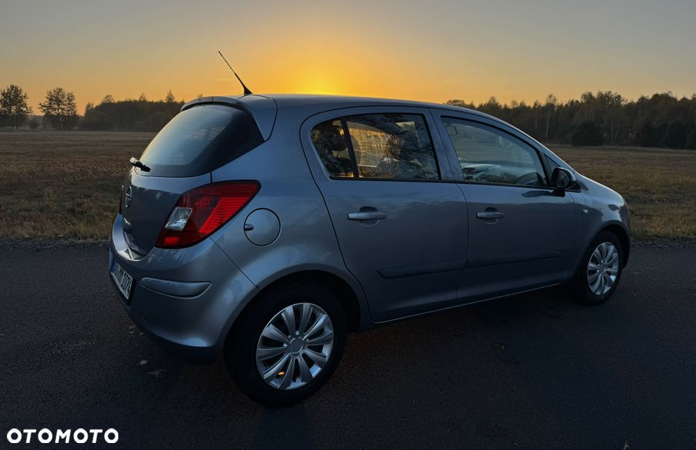 Opel Corsa - 11