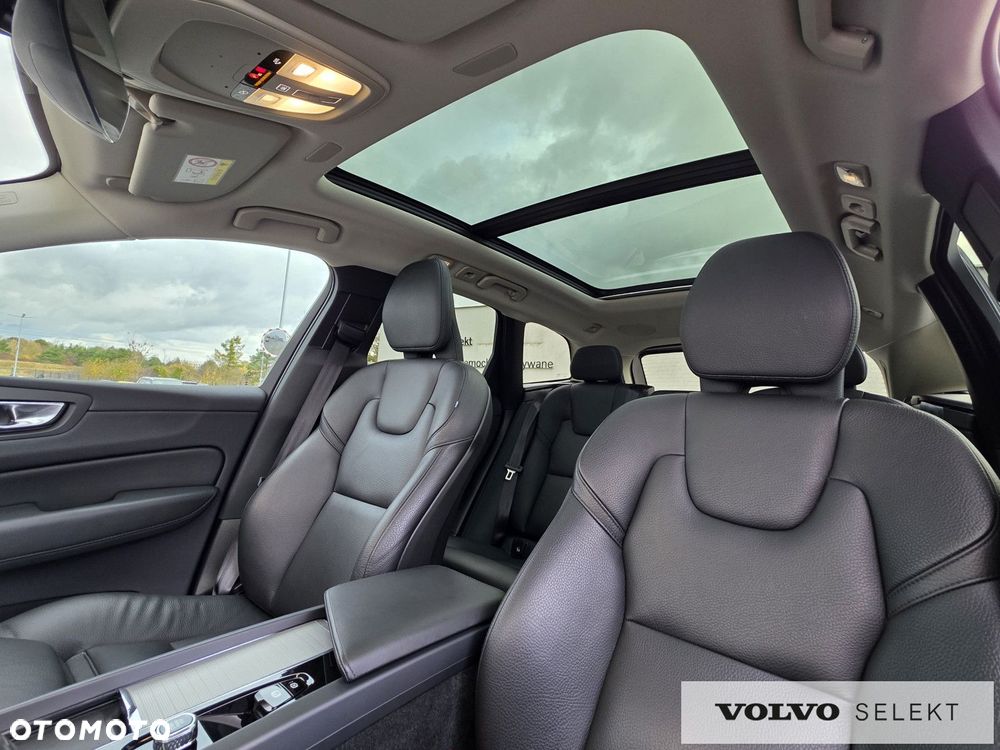 Volvo XC 60 - 32