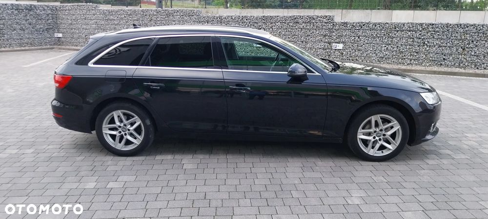 Audi A4 Avant 2.0 TDI DPF clean diesel multitronic S line Sportpaket - 3